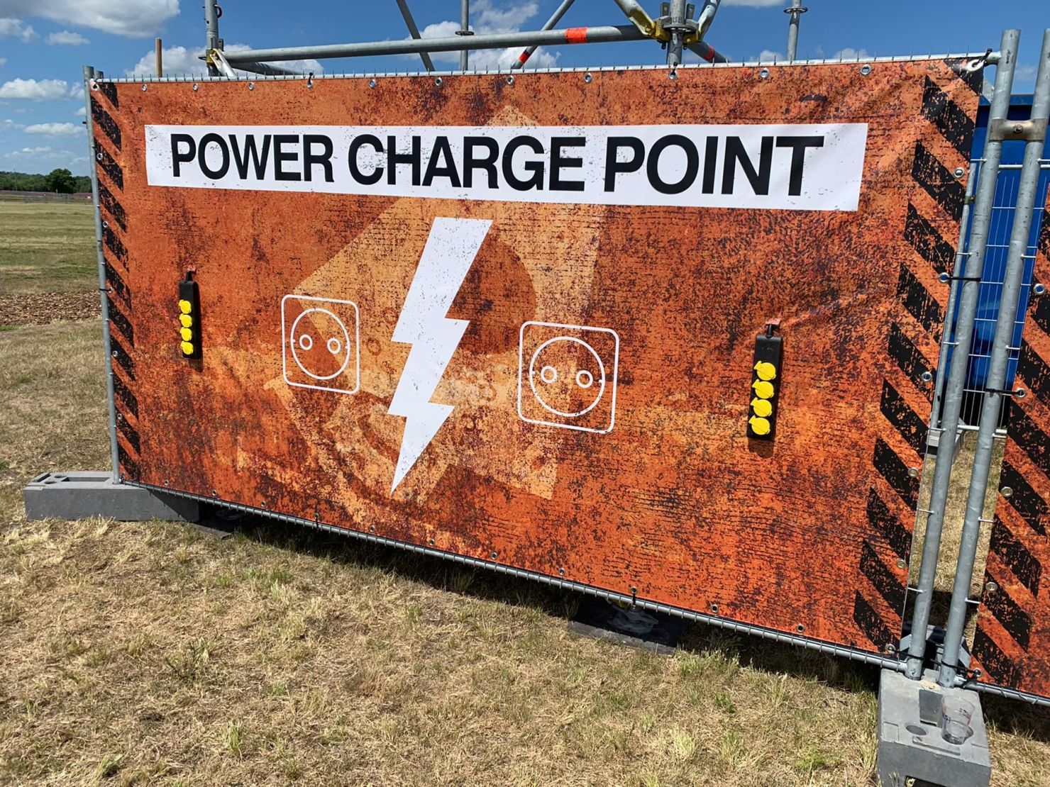 POWER CHARGE POINTS AVAILIBLE